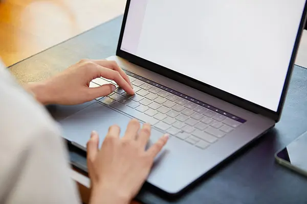 电脑风扇进风是什么